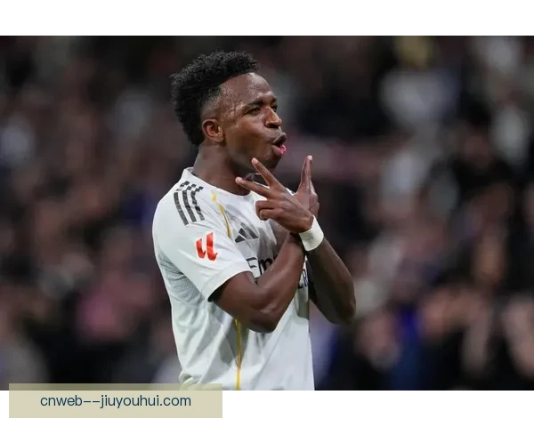 皇马官方揭秘维尼修斯成长历程与辉煌足坛人生纪录片