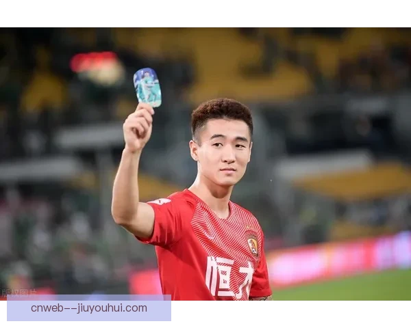韦世豪在成都蓉城控制脾气球场表现突出贡献进攻